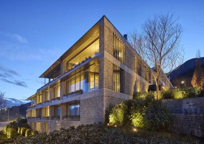 ROKI Collection Queenstown