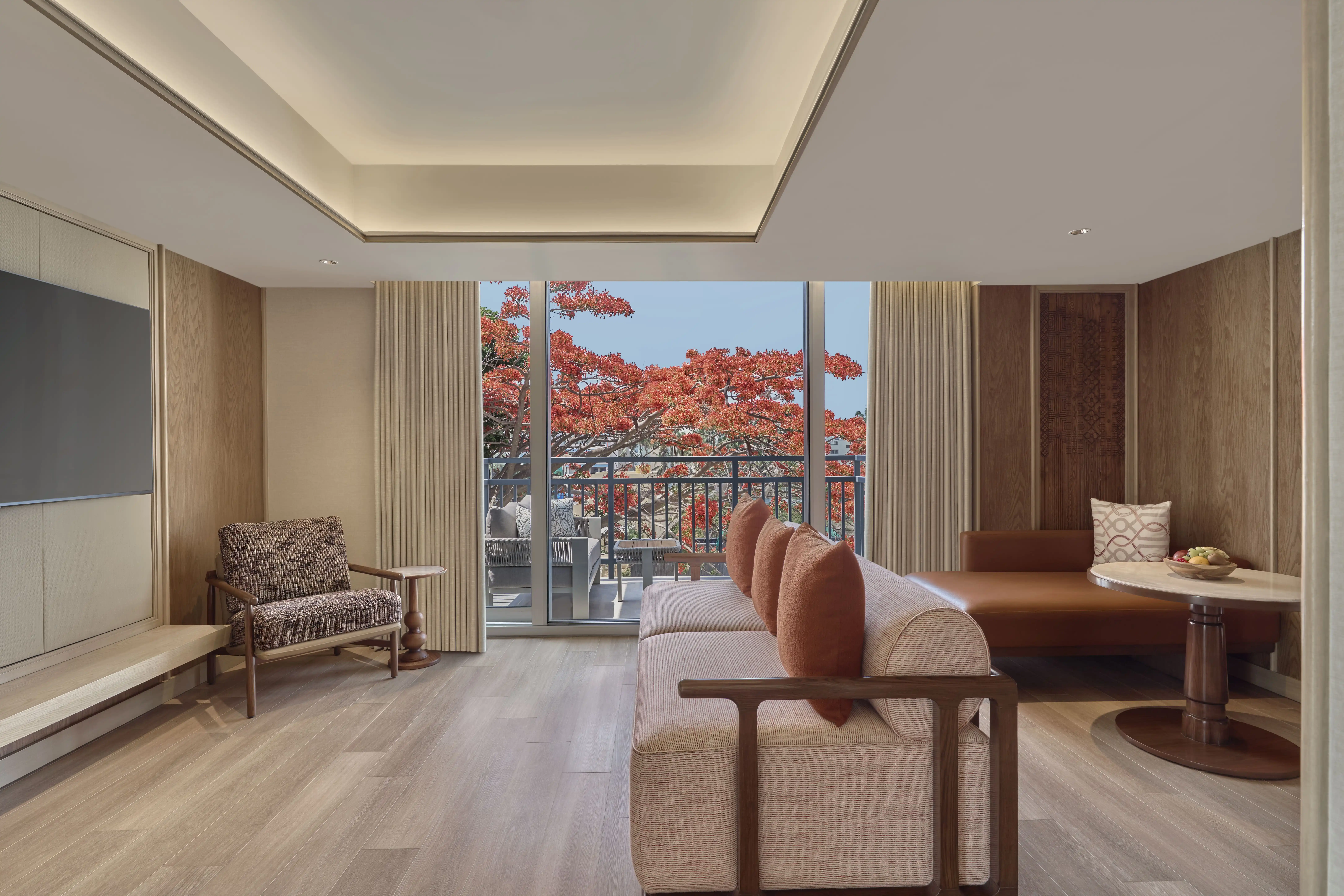 Slohh by Roach, Curio Collection by Hilton